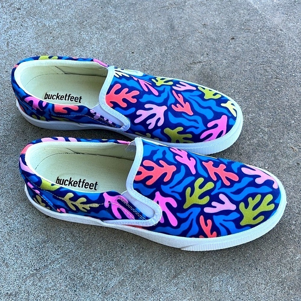 BUCKETFEET Blue Coral Kelp Pattern Shoes Size 8 - Picture 3 of 13